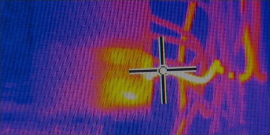 thermal image of in-wall glowing hot connection discovered by Ting